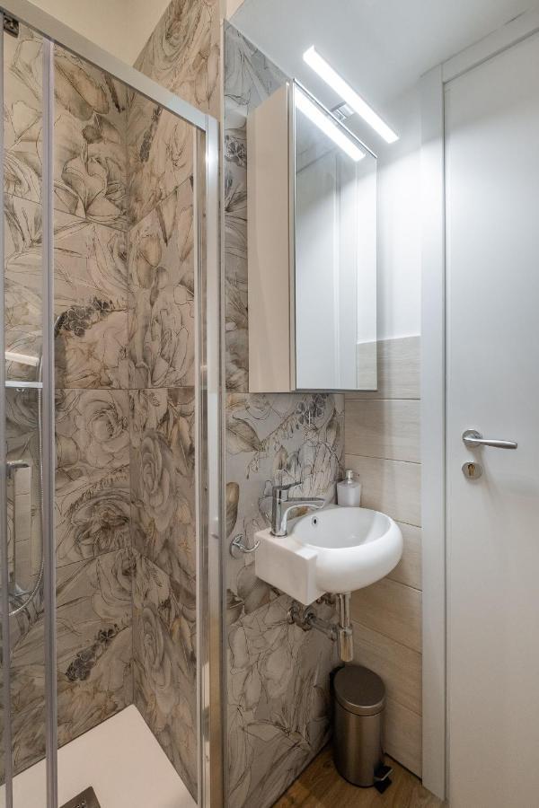 Studio 24 - Holiday & Business Apartment 볼로냐 외부 사진